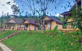 Mong Homestay Resort